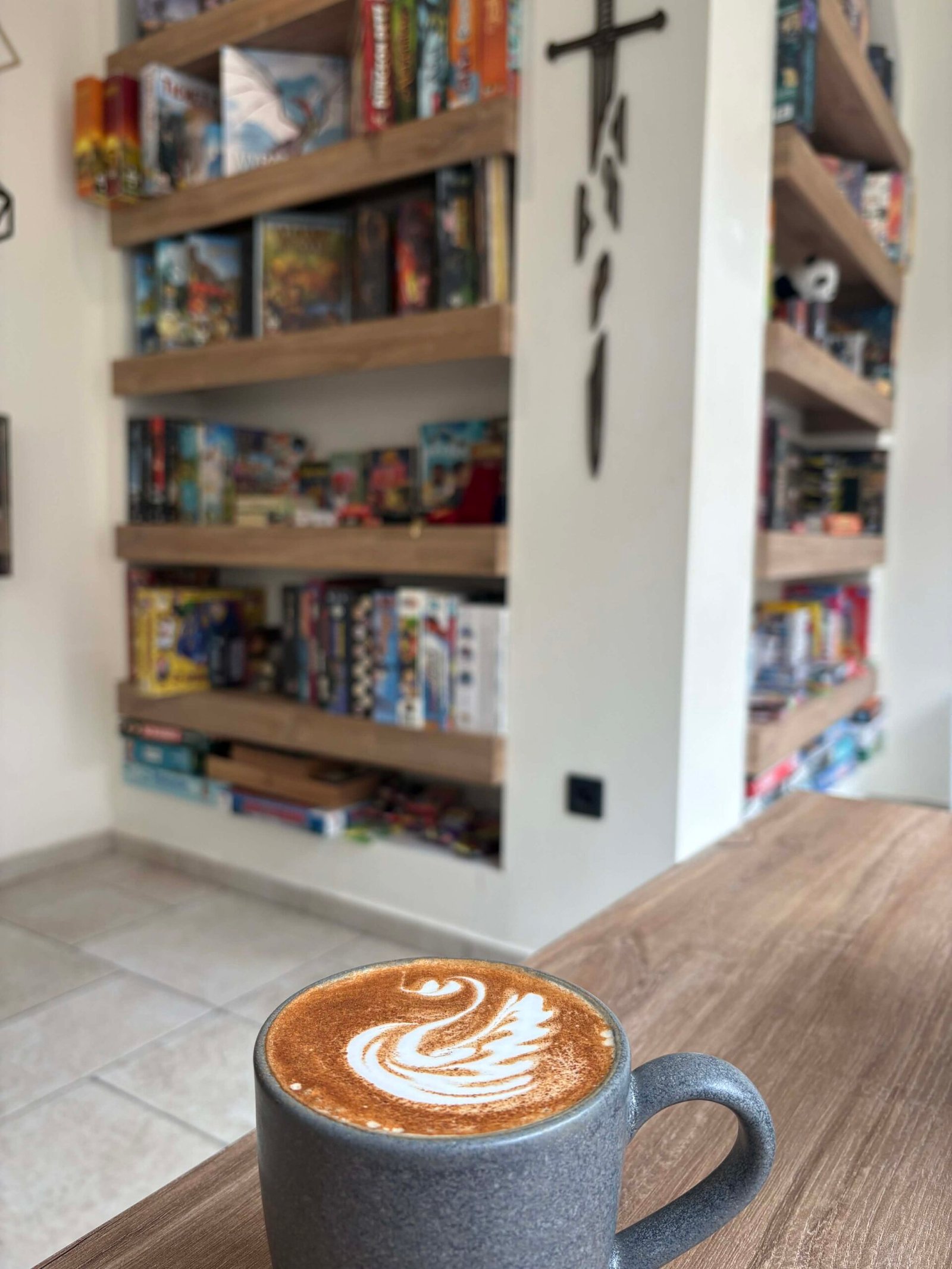 Εσωτερικό χώρου DiceHeart Board Game Café Ηράκλειο Κρήτης